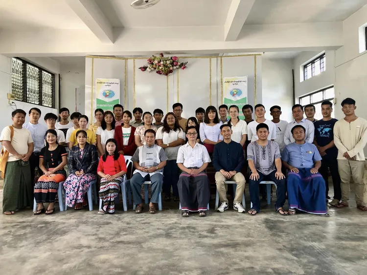 ပၢင်သွၼ်သႃႇမႃႇၵျၢမ်းလိၵ်ႈပုၼ်ႈၵူၼ်းဢွၼ်ႁိုဝ်ၵူၼ်းၼုမ်ႇ